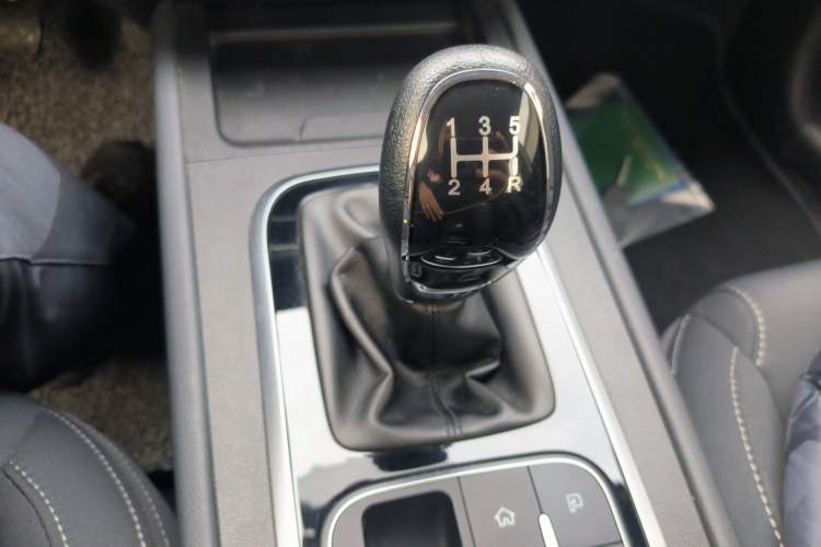 Used Cowin Xuanjie 2020 1.5L Manual Shang Gear Lever