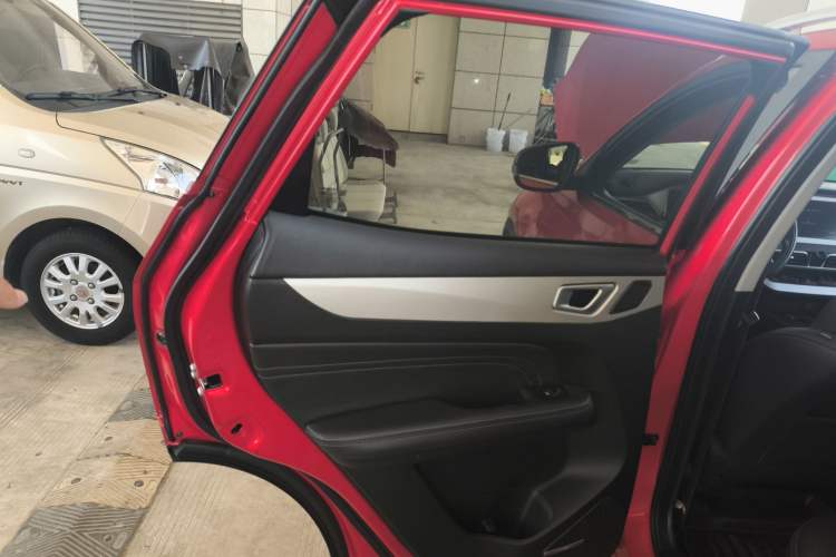 Used Cowin Xuanjie 2020 Revised Version 1.5L Manual – Xuan Left Rear Door Interior