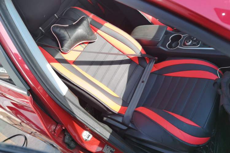 Used Cowin Xuanjie 2020 1.5L Manual Trendy Right Front Seat
