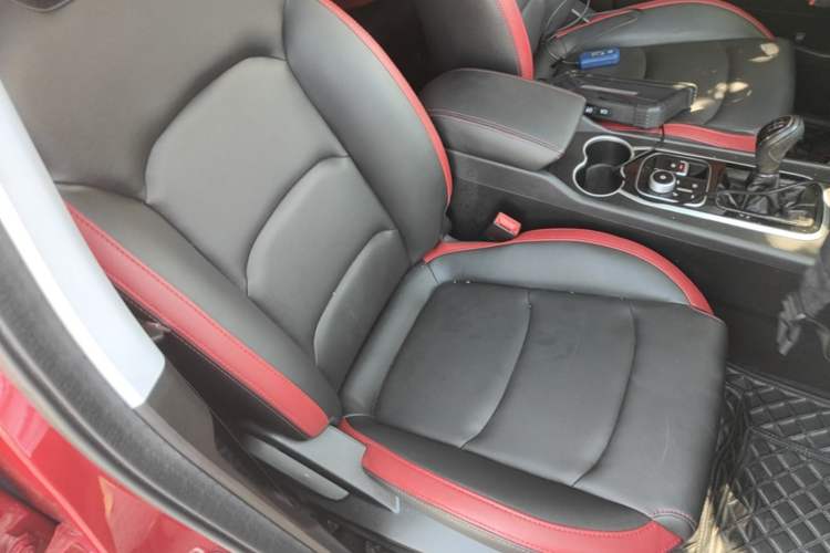 Used Cowin Xuanjie 2020 1.5L Manual Trendy Right Front Seat