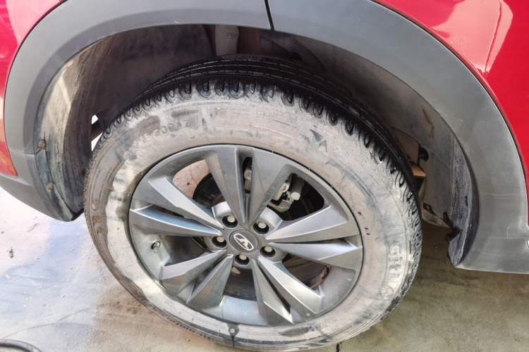 Used Cowin Xuanjie 2020 1.5L Manual Trendy Right Rear Wheel Hub