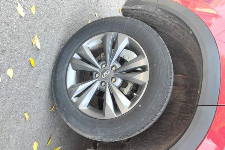 Used Cowin Xuanjie 2020 1.5L Manual Trendy Right Rear Wheel Hub