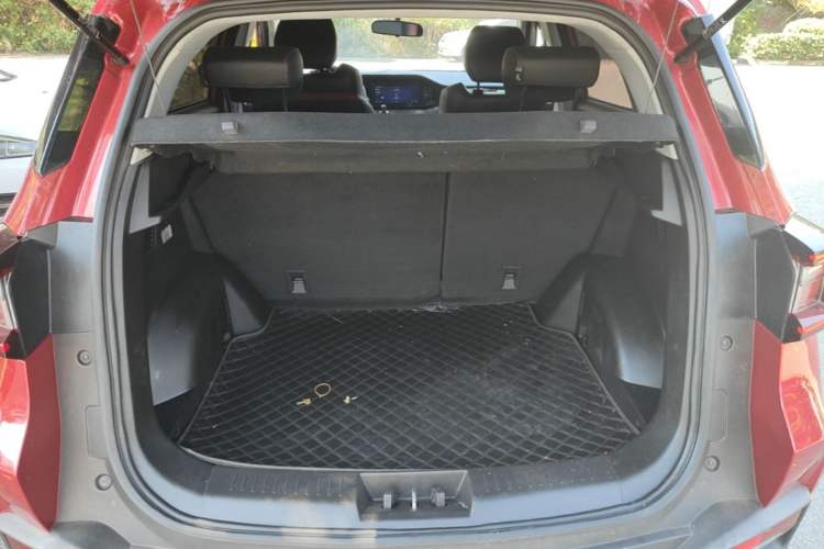 Used Cowin Xuanjie 2020 1.5L Manual Trendy Trunk