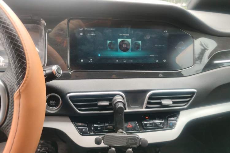 Used Cowin Xuanjie 2020 Revised Version 1.5L Manual Style Audio And AC Panel