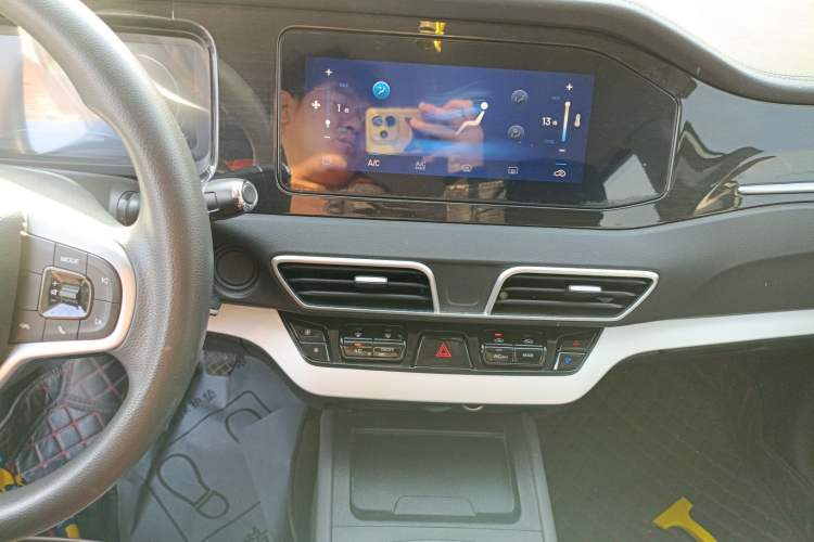 Used Cowin Xuanjie 2020 Revised Version 1.5L Manual - Yue Audio And AC Panel