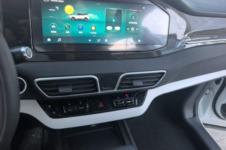 Used Cowin Xuanjie 2020 1.5L CVT Zhaо Audio And AC Panel