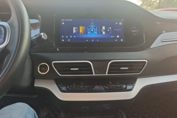Used Cowin Xuanjie 2020 1.5L Manual Trendy Audio And AC Panel