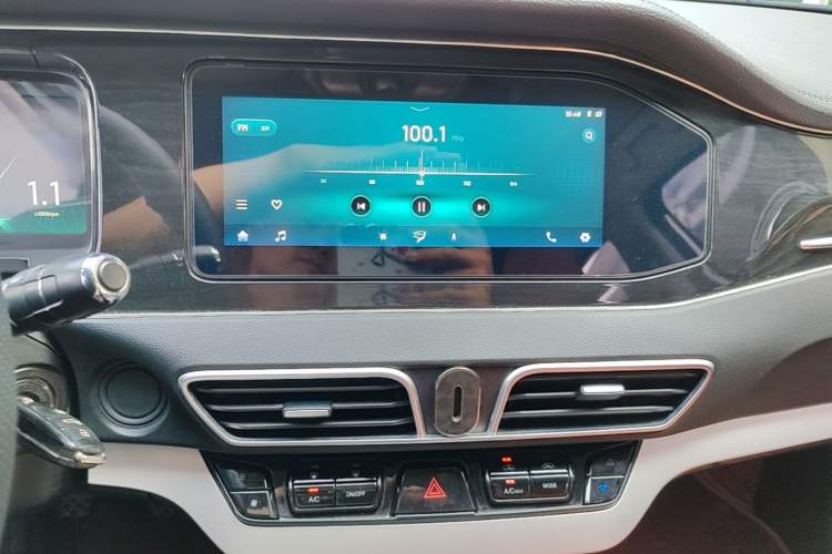 Used Cowin Xuanjie 2020 Revised Version 1.5L Manual - Yue Audio And AC Panel