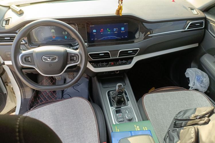 Used Cowin Xuanjie 2020 Revised Version 1.5L Manual - Yue Center Console