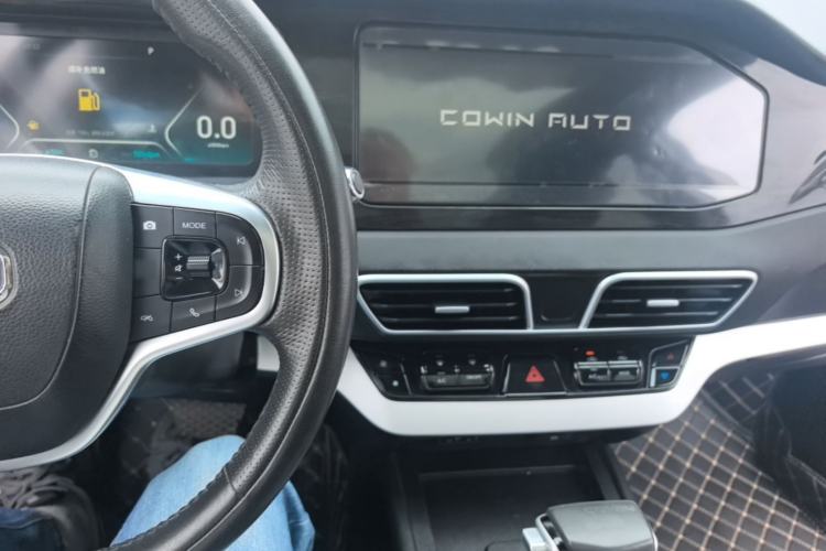 Used Cowin Xuanjie 2020 1.5L CVT Zhaо Center Console