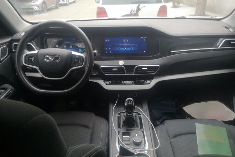 Used Cowin Xuanjie 2020 Revised Version 1.5L Manual - Yue Center Console