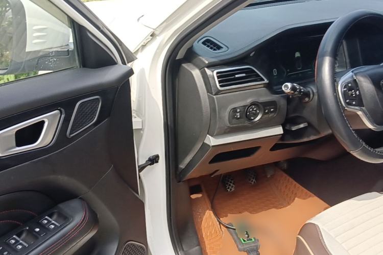 Used Cowin Xuanjie 2020 1.5L Manual Trendy Driver Seat
