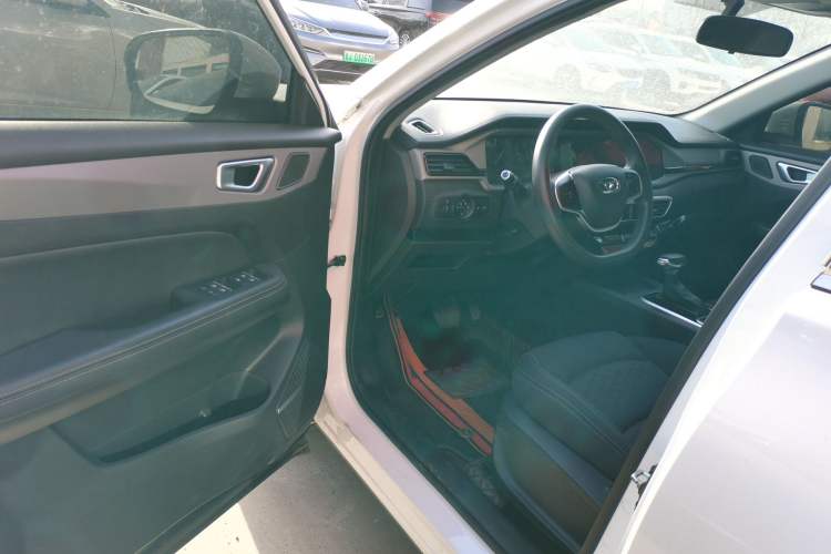 Used Cowin Xuanjie 2020 Revised Version 1.5L CVT Fun Driver Seat
