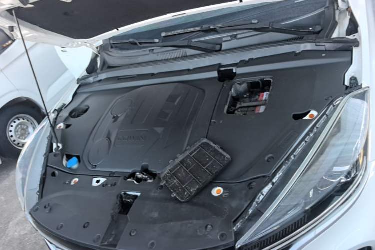 Used Cowin Xuanjie 2020 1.5L CVT Zhaо Engine Bay