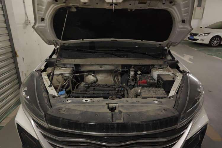 Used Cowin Xuanjie 2020 Revised Version 1.5L Manual - Yue Engine Bay