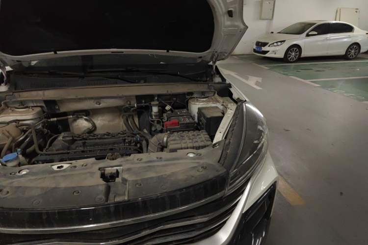 Used Cowin Xuanjie 2020 Revised Version 1.5L Manual - Yue Engine Bay Left