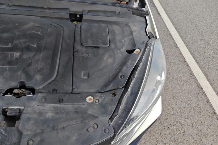 Used Cowin Xuanjie 2020 1.5L Manual Xuan Engine Bay Left