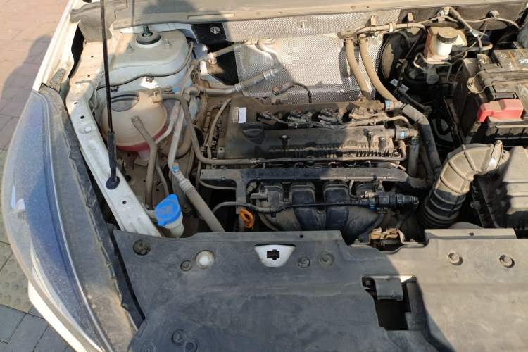 Used Cowin Xuanjie 2020 Revised Version 1.5L Manual - Yue Engine Bay Right