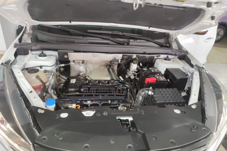 Used Cowin Xuanjie 2020 Revised Version 1.5L Manual - Yue Engine Bay