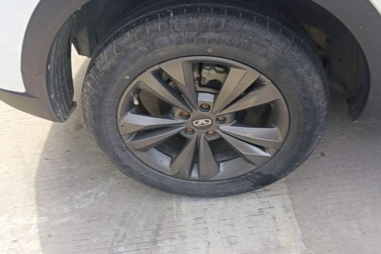 Used Cowin Xuanjie 2020 1.5L Manual Trendy Exterior 5