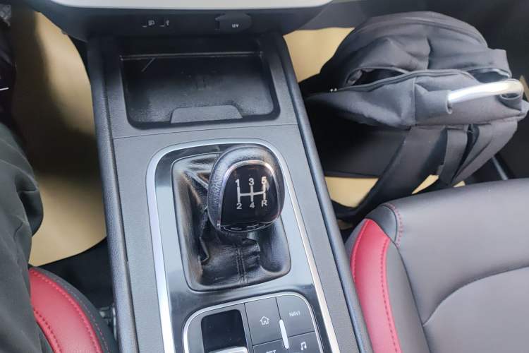 Used Cowin Xuanjie 2020 1.5L Manual Trendy Gear Lever