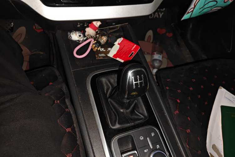 Used Cowin Xuanjie 2020 Revised Version 1.5L Manual - Yue Gear Lever