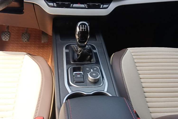 Used Cowin Xuanjie 2020 1.5L Manual Trendy Gear Lever