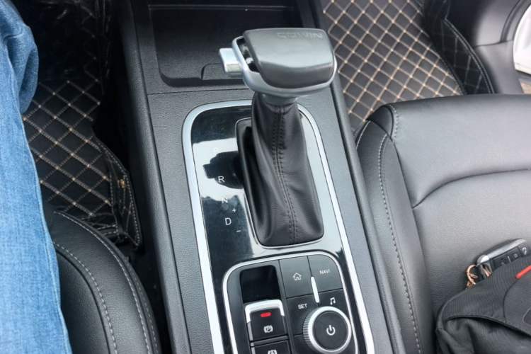 Used Cowin Xuanjie 2020 1.5L CVT Zhaо Gear Lever