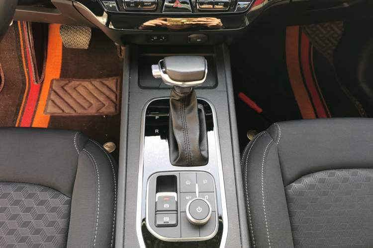 Used Cowin Xuanjie 2020 Revised Version 1.5L CVT Fun Gear Lever