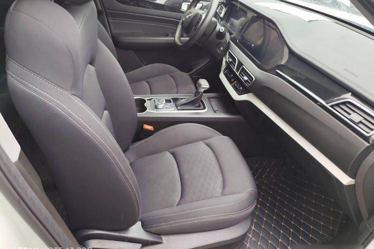 Used Cowin Xuanjie 2020 1.5L CVT Le Interior 4