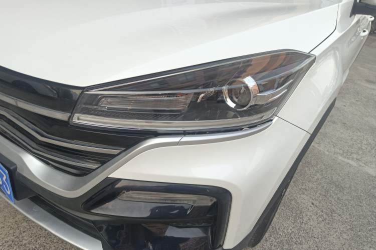 Used Cowin Xuanjie 2020 Updated 1.5L CVT Zhaо Left Front Headlight