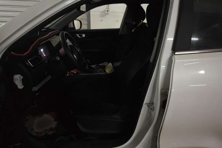 Used Cowin Xuanjie 2020 Revised Version 1.5L Manual - Yue Left Front Seat
