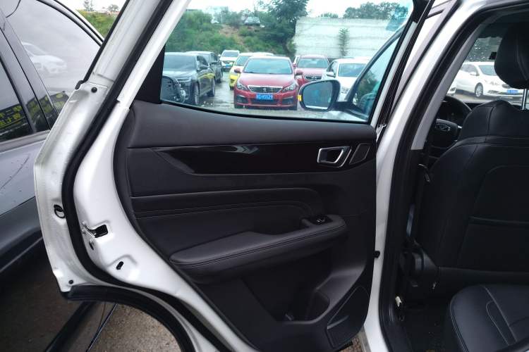 Used Cowin Xuanjie 2020 Revised Version 1.5L Manual - Yue Left Rear Door Interior
