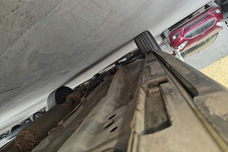 Used Cowin Xuanjie 2020 1.5L Manual Trendy Left Side Sill