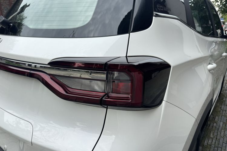 Used Cowin Xuanjie 2020 Revised Version 1.5L Manual Style Right Rear Taillight