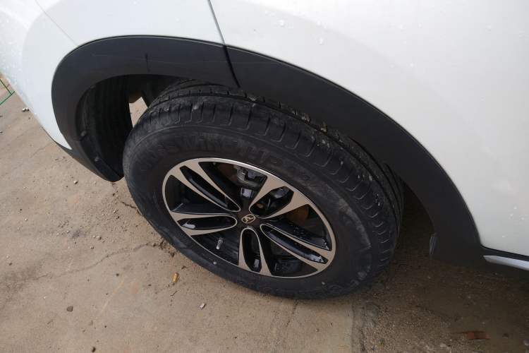 Used Cowin Xuanjie 2020 Revised Version 1.5L Manual - Yue Right Rear Wheel Hub