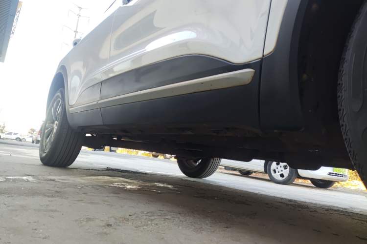Used Cowin Xuanjie 2020 1.5L Manual Trendy Right Side Sill