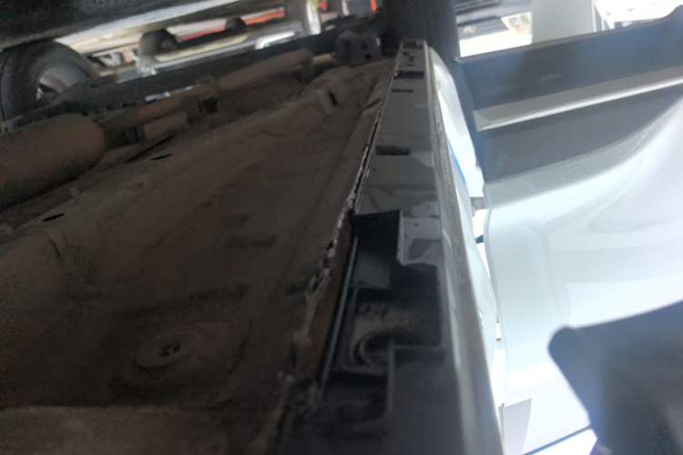 Used Cowin Xuanjie 2020 1.5L CVT Zhaо Right Side Sill