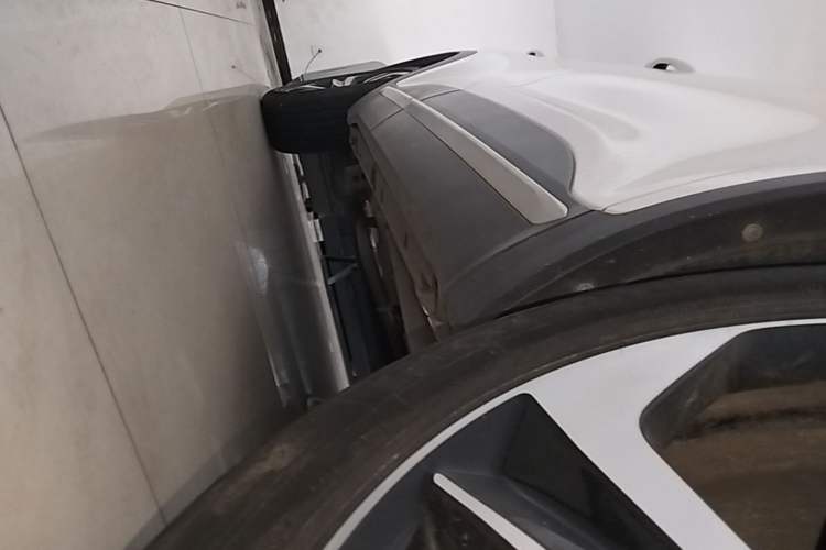 Used Cowin Xuanjie 2020 1.5L CVT Zhaо Right Side Sill