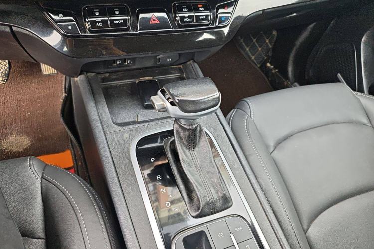 Used Cowin Xuanjie 2021 1.5L CVT Luxury Edition Gear Lever