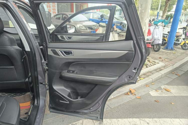Used Cowin Xuanjie 2021 1.5L CVT Luxury Edition Interior 6