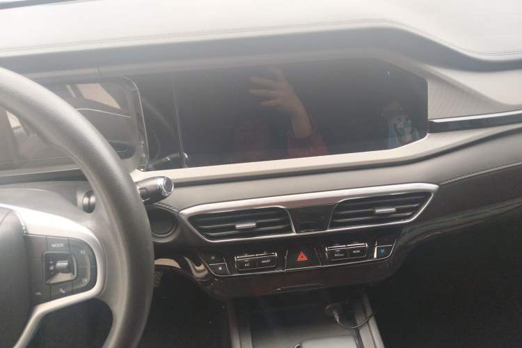 Used Cowin Xuanjie 2021 1.5L CVT Enjoyment Edition Audio And AC Panel