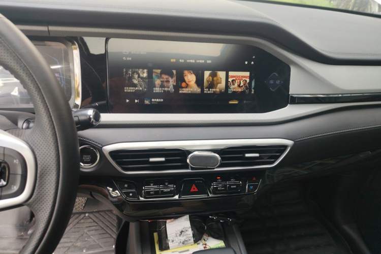 Used Cowin Xuanjie 2021 1.5L CVT Luxury Edition Audio And AC Panel