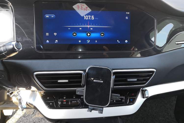 Used Cowin Xuanjie 2021 1.5L Manual Enjoyment Edition Audio And AC Panel