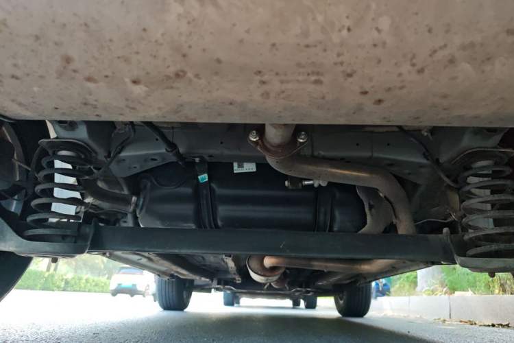 Used Cowin Xuanjie 2021 1.5L CVT Enjoyment Edition Chassis Rear