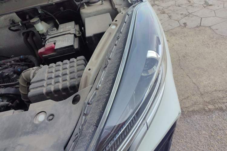 Used Cowin Xuanjie 2021 1.5L Manual Enjoyment Edition Engine Bay Left