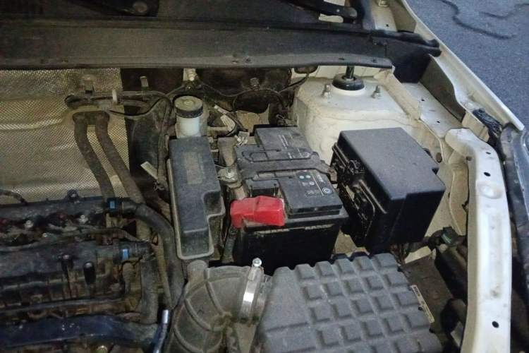 Used Cowin Xuanjie 2021 1.5L CVT Enjoyment Edition Engine Bay Left