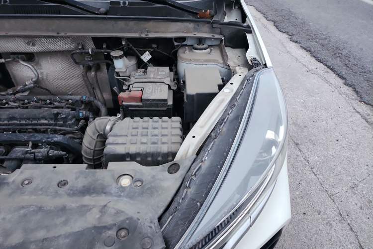 Used Cowin Xuanjie 2021 1.5L Manual Enjoyment Edition Engine Bay Left