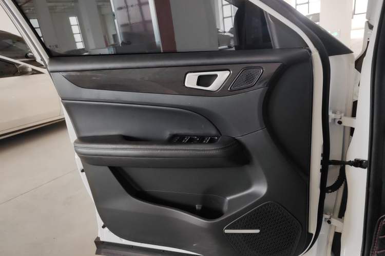 Used Cowin Xuanjie 2021 1.5L CVT Star Edition Left Front Door Interior