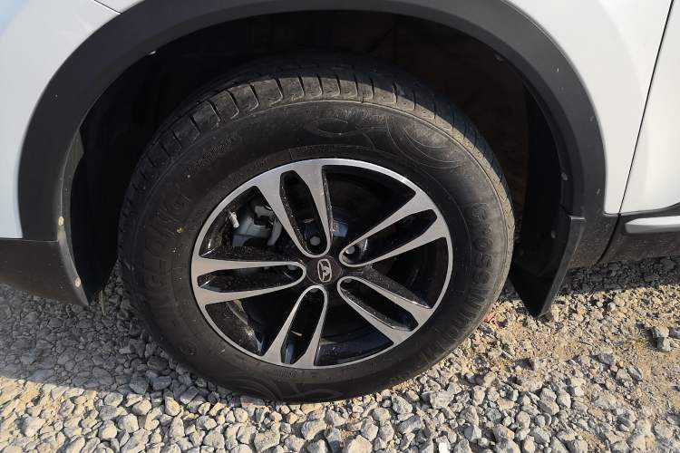 Used Cowin Xuanjie 2021 1.5L Manual Enjoyment Edition Left Front Wheel Hub